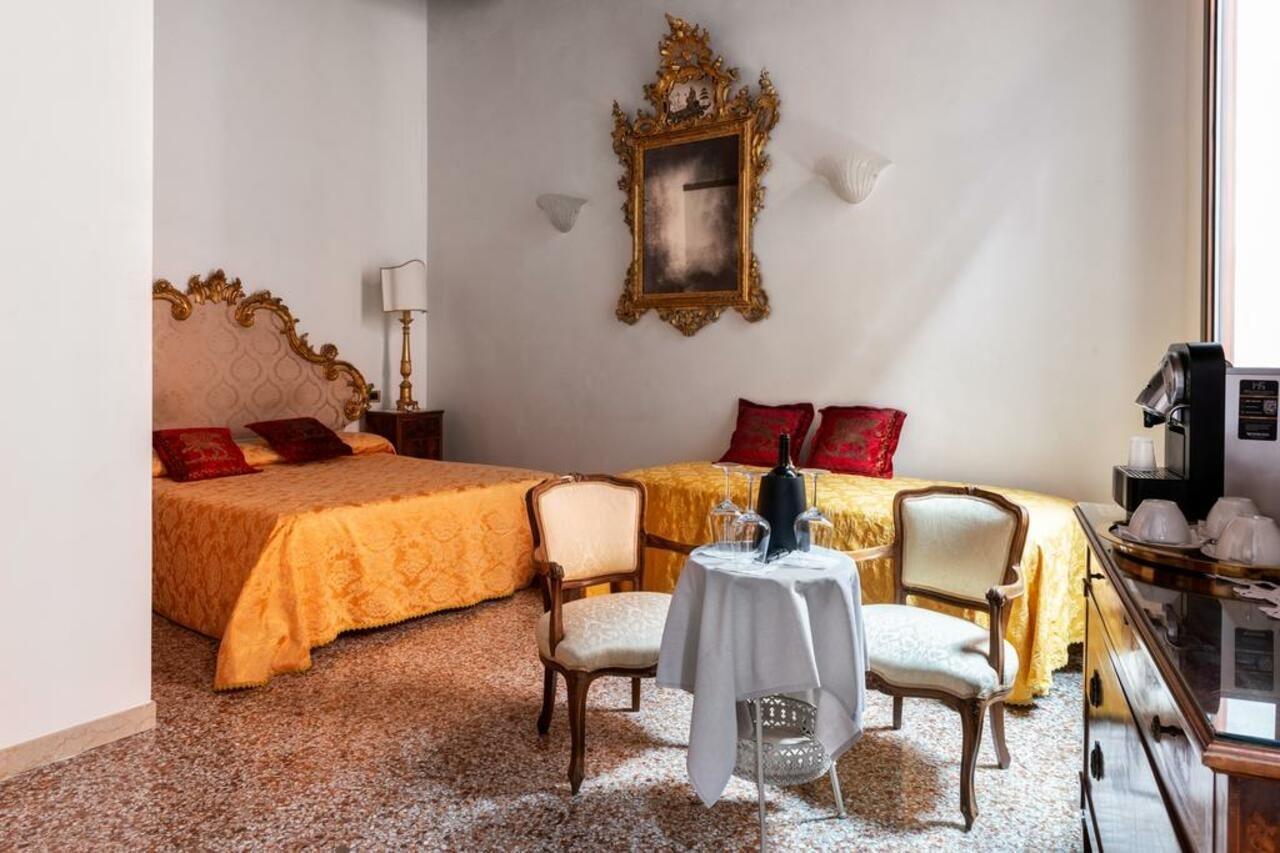 Pensión Luxury Venetian 2*